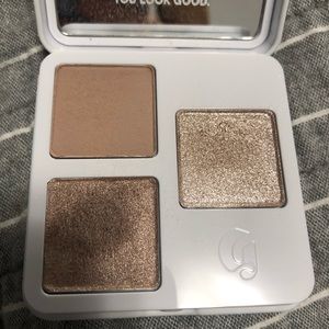 Glossier Monochromes Eyeshadow Palette in Shade Jute